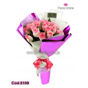 Bouquet 24 Rosas Malibu (Cod.5109) Bouquet 24 Rosas Malibu (Cod.5109)