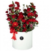R206 Arreglo Jardin de Rosas y flores Rojas